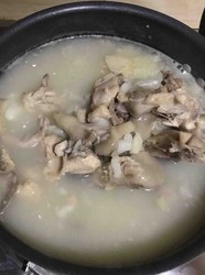 鸡肉土豆汤