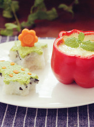 牛油果饭团&彩椒鸡蛋杯