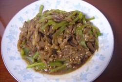 茄子丝炒辣子