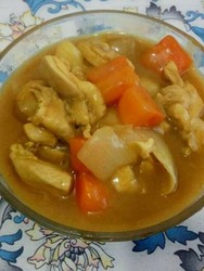 咖喱鸡腿炖土豆