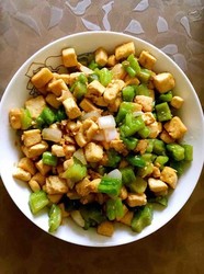夏日里的小清新－豆腐炒苦瓜