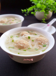 白萝卜肉丸汤