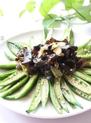 小炒秋葵木耳