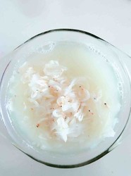 白萝卜虾皮汤