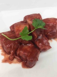 大块腐乳炖五花肉
