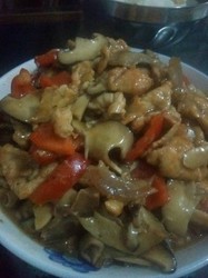 香菇红椒烩肉片
