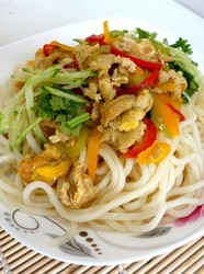 柿子椒鸡蛋打卤面