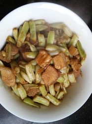 五花肉炒芸豆