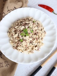 猪肝拌豆腐