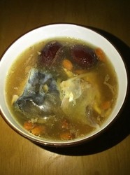 滋补鱼头汤