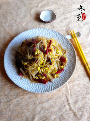 树椒炒黄豆芽