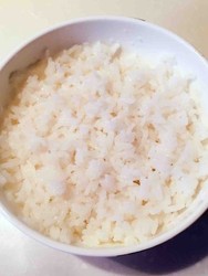 隔水蒸米饭