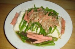 大辣椒火腿肠拌豆腐