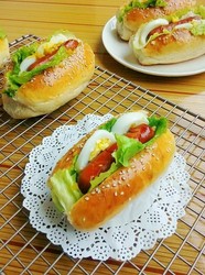鸡蛋热狗面包