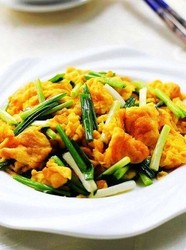 香葱炒鸡蛋