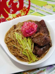 排骨烩面条