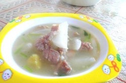 萝卜肉片汤