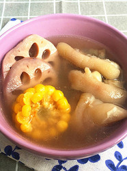莲藕玉米煲猪蹄