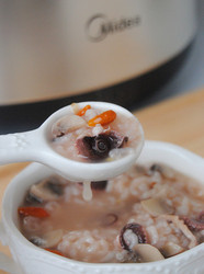 八爪鱼蘑菇粥