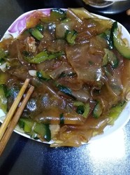 黄瓜炒粉皮