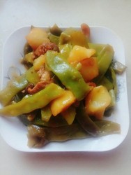 土豆炖豆角