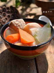 莲藕冬瓜瘦肉汤